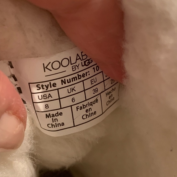 UGGS Koolaburra Short-New - Picture 2 of 7